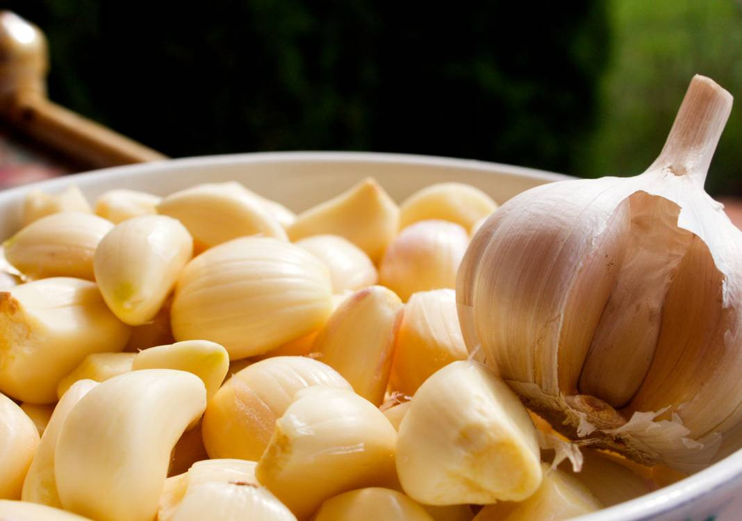 Sarımsağı tuzlu fıstık gibi soymanın sırrı bulundu! Aslında bu kadar basitmiş - Resim: 33